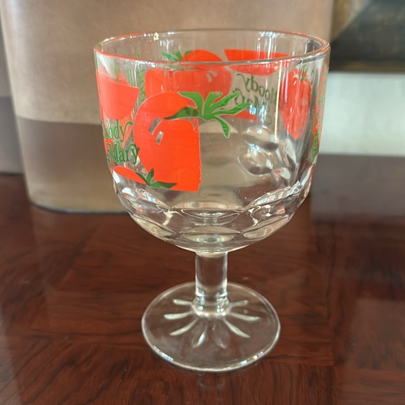 *Vintage* Bloody Mary 16 Ounce Goblet Pedestal Glass - Picture 10 of 13